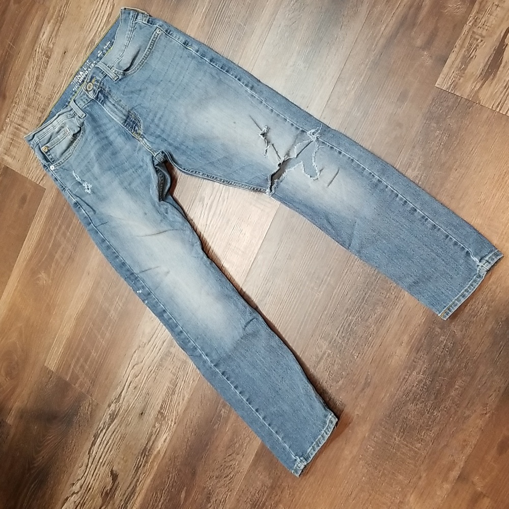 Levi's Signature jeans, very distressed, sz 32x30